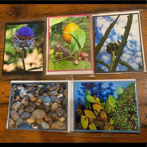 5 Assorted photo Gift cards and envelopes - Picture 3 of 3